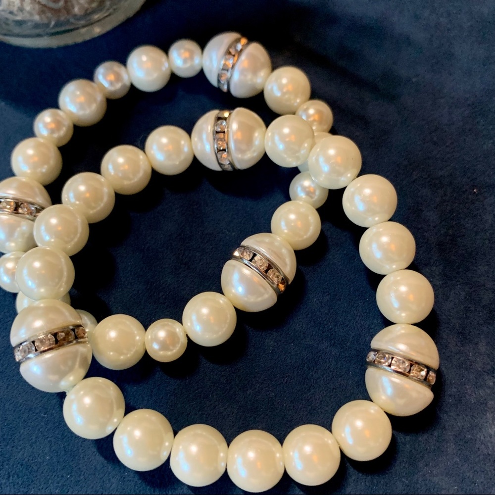Faux Pearl bracelets -Set of Two Stretch Band